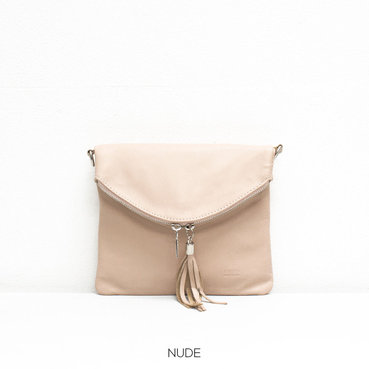 Genuine Italian Soft Leather Vera Pelle Crossbody Bag Detachable Strap Shoulder Bag Small Crossbody Bag Night Out Bag Chrome Tassel Zipper